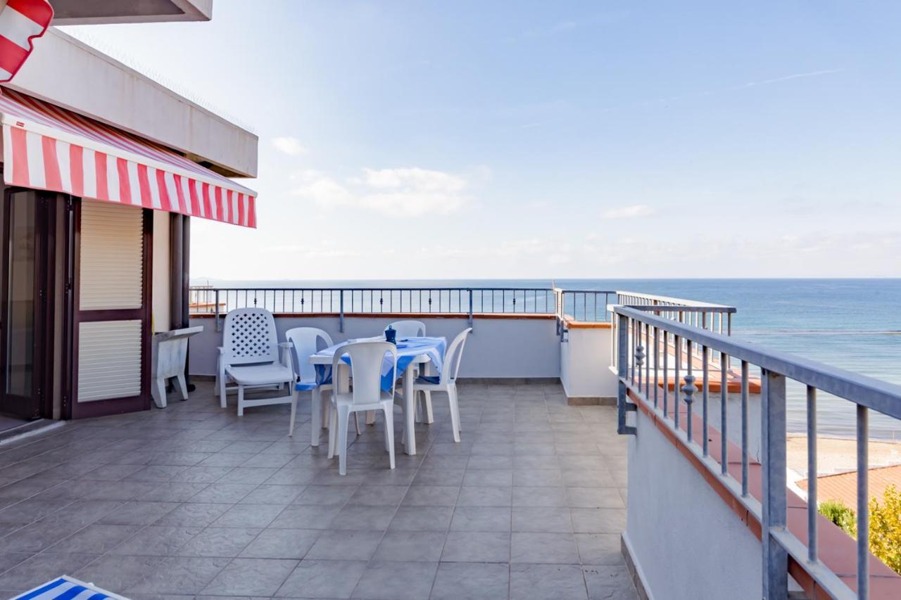 Le Terrazze Villa Follonica Exteriör bild